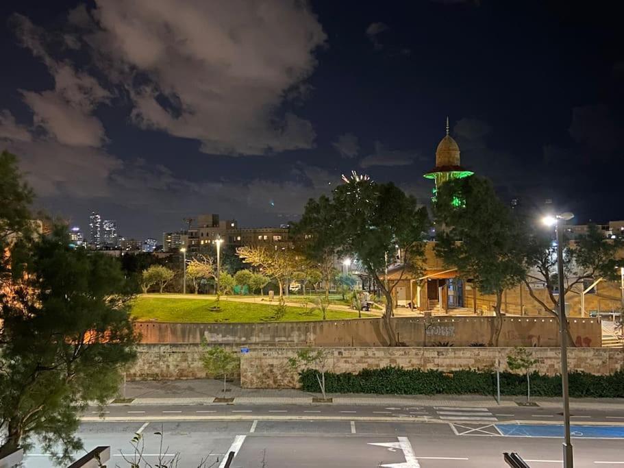 Laura Compound- Authentic 1 Bedroom Charming & Specious Tel Aviv Exterior foto