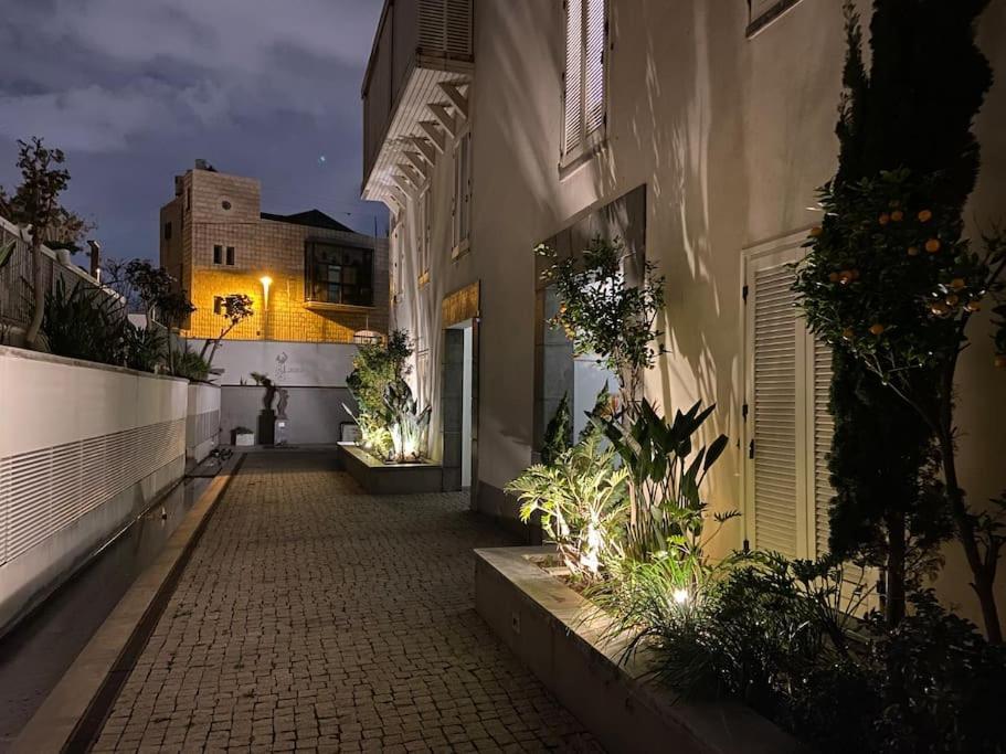 Laura Compound- Authentic 1 Bedroom Charming & Specious Tel Aviv Exterior foto
