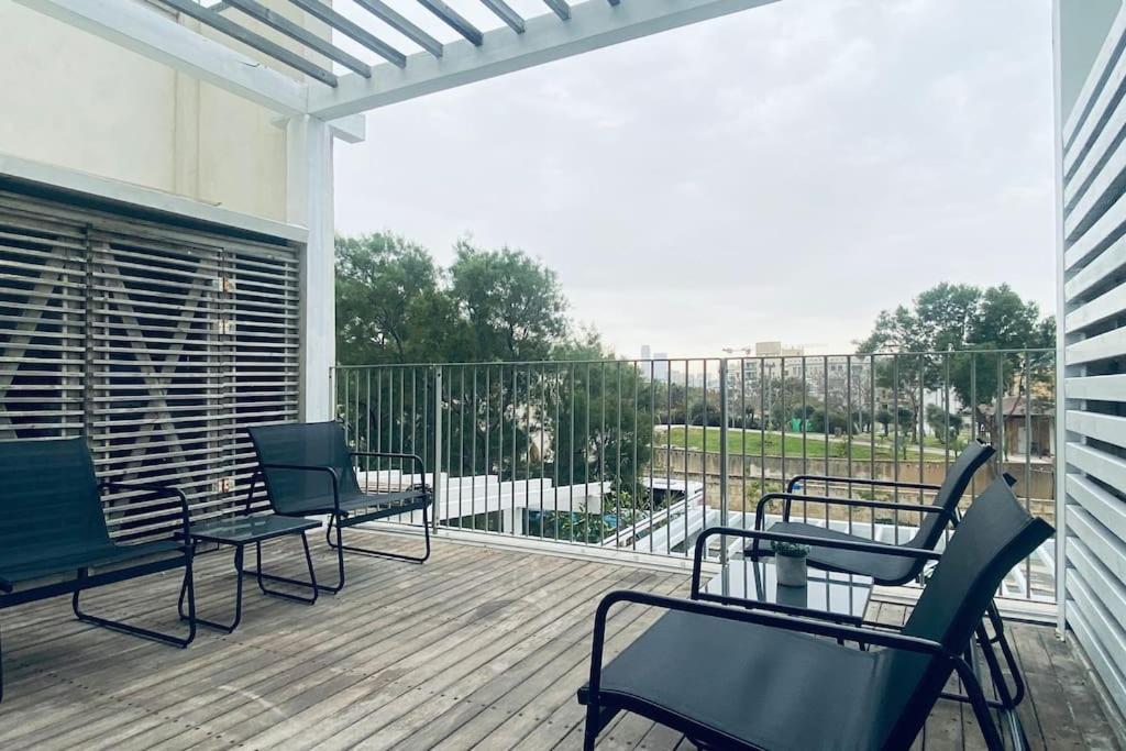 Laura Compound- Authentic 1 Bedroom Charming & Specious Tel Aviv Exterior foto